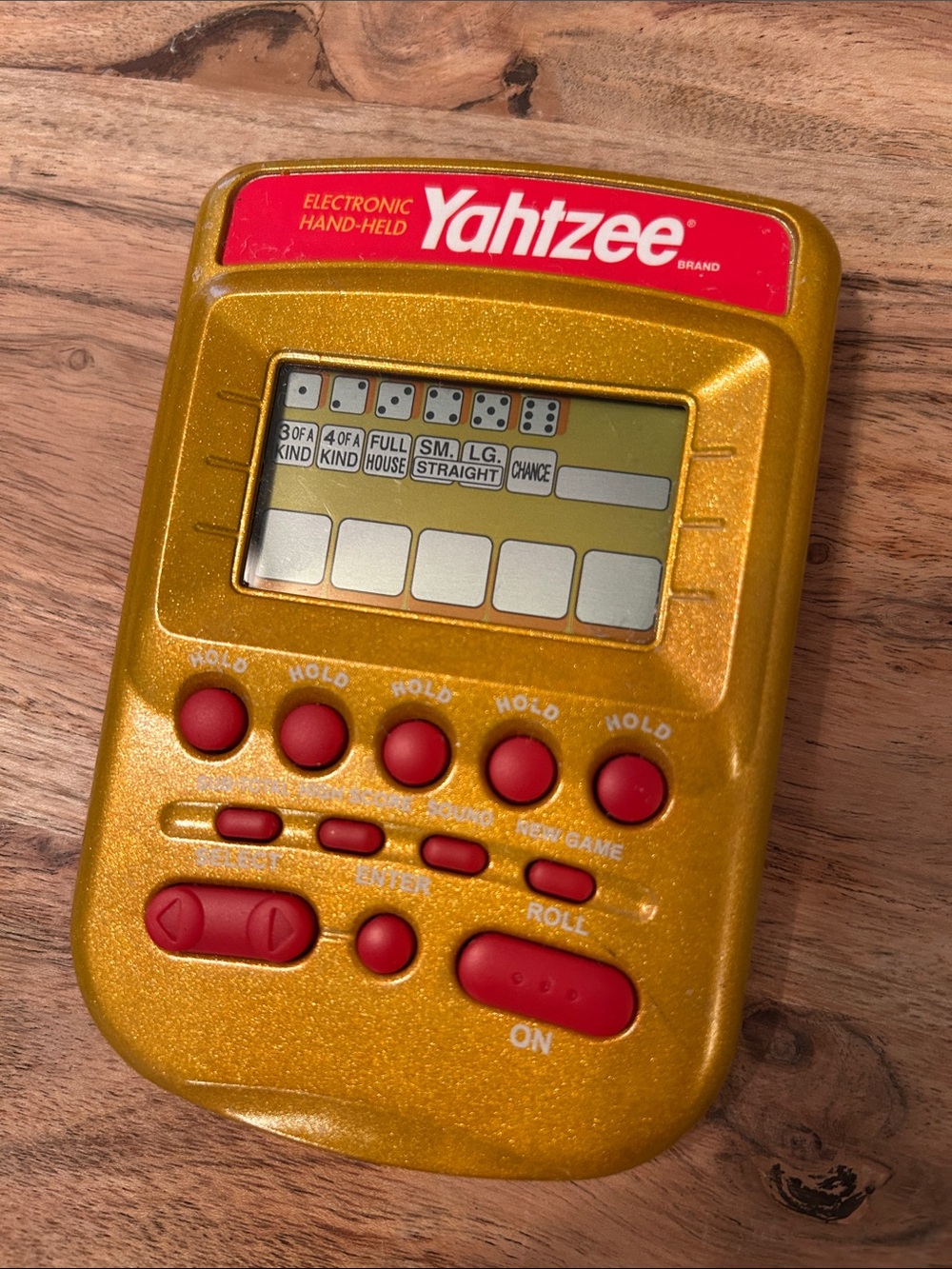 Yahtzee Electronic Hand-Held Game - Gold with Red Buttons exc condition